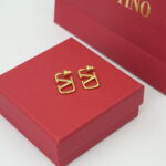 Valentino V-Logo Metal Earrings Master quality Gold