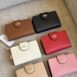 COACH Medium Corner Zip Wallet