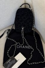 Chanel  Denim Quilted Flower CC Mini Classic Backpack Black - תמונה 4