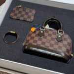 (1)Louis Vuitton Set Leather
