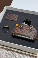 (1)Louis Vuitton Set Leather