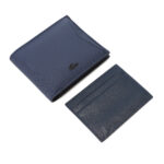 Lacoste men's classic billfold or bifold wallet in a navy blue - תמונה 7