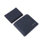 ⁦Calvin Klein Saffiano leather bifold wallet in blue⁩ - الصورة ⁦6⁩