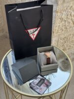 Guess Triangle Analog Watch - תמונה 3