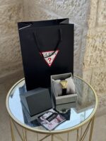 ⁦Guess FAME Women Champagne Triangle Dial Analog Watch - GW0548L3⁩ - الصورة ⁦4⁩