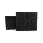 ⁦Calvin Klein Men's embossed logo wallet, card case, and keychain set.⁩ - الصورة ⁦6⁩