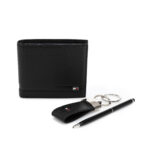 ⁦Tommy Hilfiger men's gift set which typically leather wallet,keychain, pen⁩ - الصورة ⁦5⁩