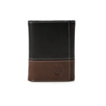 ⁦Timberland men's leather trifold wallet in black and brown⁩ - الصورة ⁦6⁩