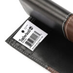 ⁦Timberland men's leather trifold wallet in black and brown⁩ - الصورة ⁦5⁩