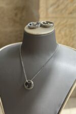 ⁦Gucci sterling Interlocking G pendant necklace and matching earring set⁩ - الصورة ⁦2⁩