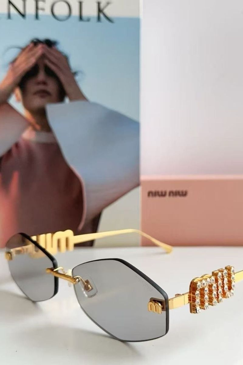 36 Miu Miu rimless sunglasses - الصورة 1