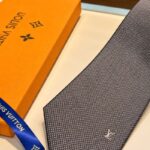 Louis Vuitton Signature Tie G