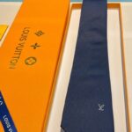Louis Vuitton Signature Tie N