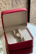 ⁦Omega Constellation Manhattan Quartz ladies' watch⁩ - الصورة ⁦4⁩