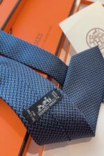 Hermès Faconnée H Silk Tie BL - الصورة 4