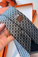 Hermès Silk Rope Hearts Tie Gr - الصورة 5