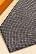 ⁦Louis Vuitton Signature Tie G⁩ - الصورة ⁦3⁩