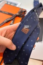 Hermès H Scintillant silk tie - الصورة 6