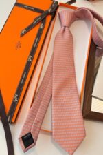 Hermès H Maillon Silk Tie OR - الصورة 9
