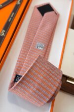 Hermès H Maillon Silk Tie OR - الصورة 6