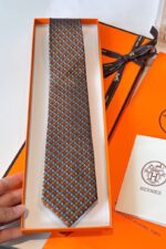 Hermès Silk Rope Hearts Tie Or