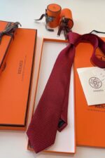 Hermès Faconnée H Silk Tie Red