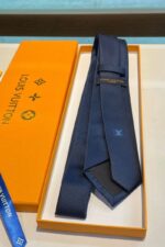 Louis Vuitton Signature Tie N - الصورة 2